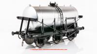 7F-031-009 Dapol 6 Wheel Milk Tanker number 44013 - Unigate Creameries